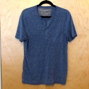 Men’s Banana Republic “Vintage T”